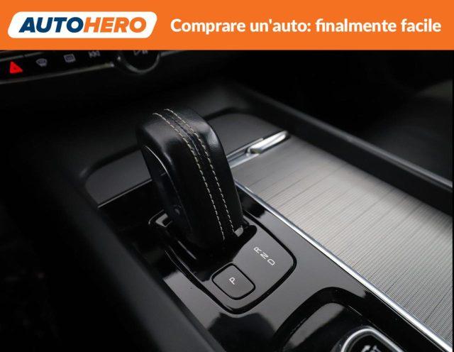 VOLVO XC60 B5 AWD Geartronic R-design