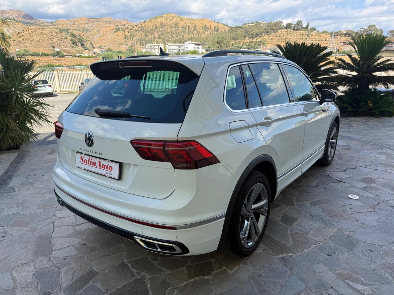 Volkswagen Tiguan 2.0 TDI 150 CV SCR DSG R-Line