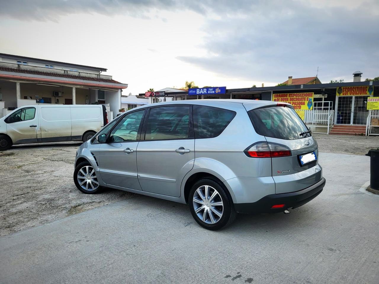 Ford S-Max S-Max 2.0 TDCi 140CV DPF Garanzia 12 Mesi