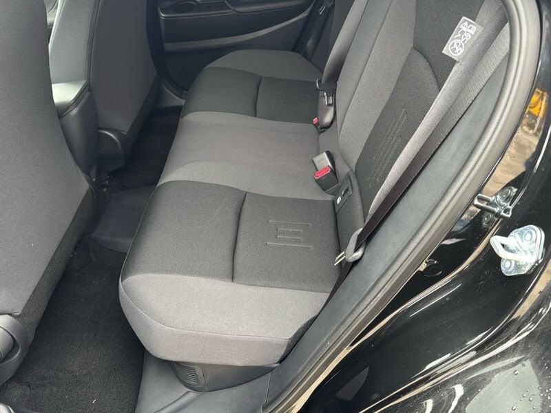 Toyota C-HR C-HR 2.0 HV Trend