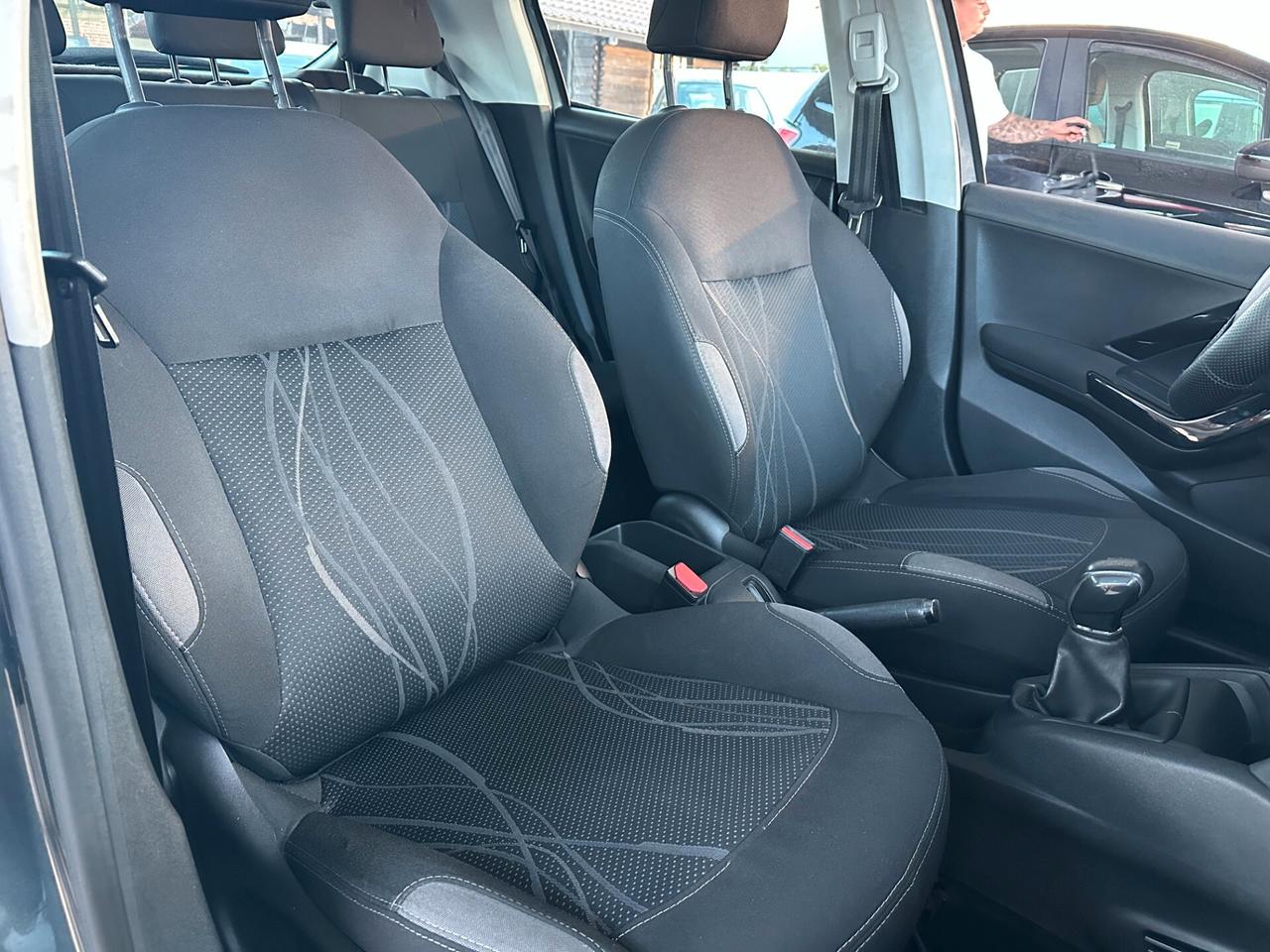 PEUGEOUT*208*1.4 GPL*NEOPATENTATI*CARPLAY*