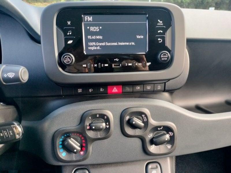 FIAT Panda Panda 1.0 FireFly S&S Hybrid, Sensori di parcheggio, 5 posti e stereo Bluetooth. GPL!!