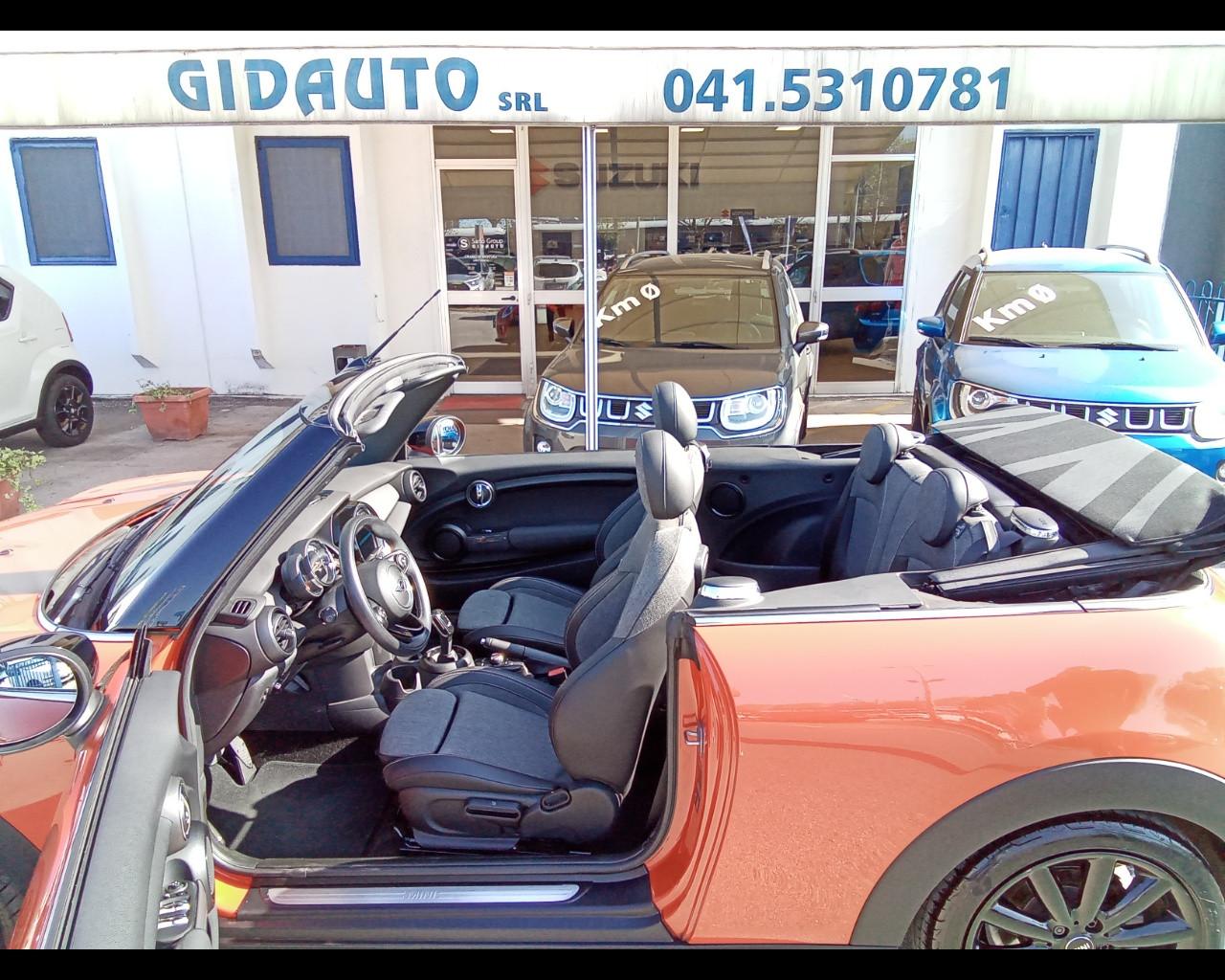 MINI Mini Cbr. (F57) - Mini 1.5 Cooper Hype Cabrio