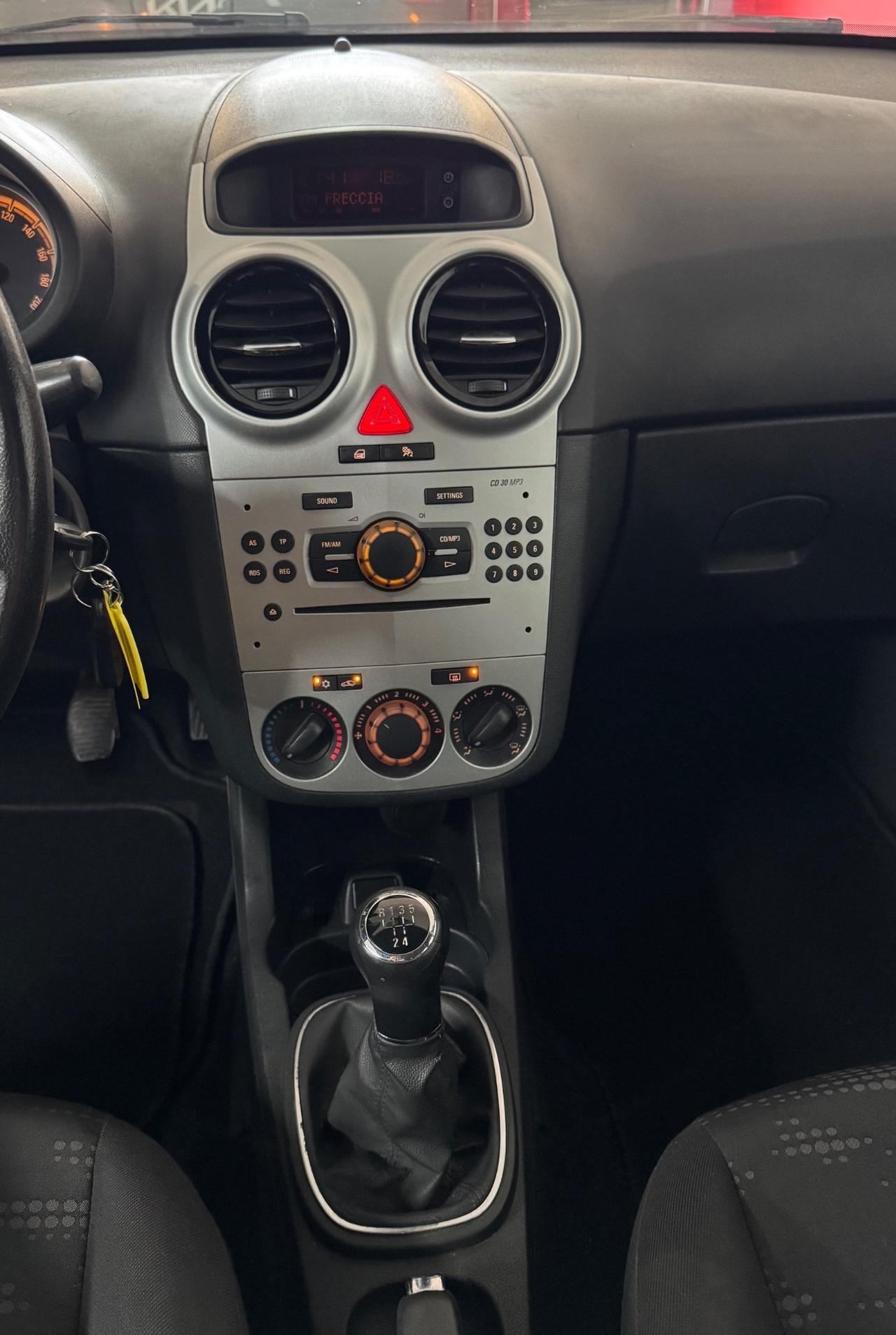 Opel Corsa 1.2 85CV 5 porte GPL-TECH Club