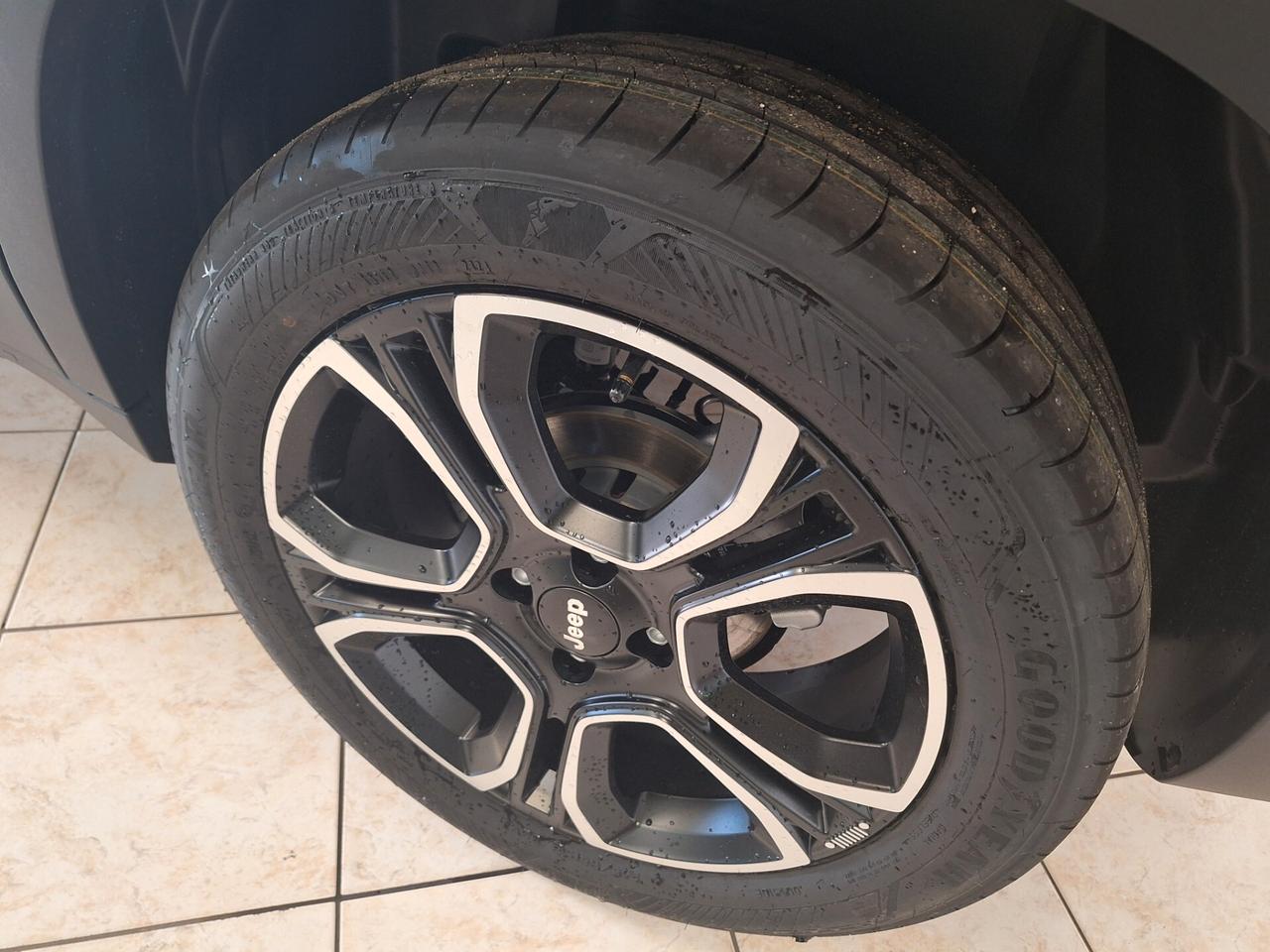 Jeep Avenger 1.2 Turbo 100 CV MHEV Summit