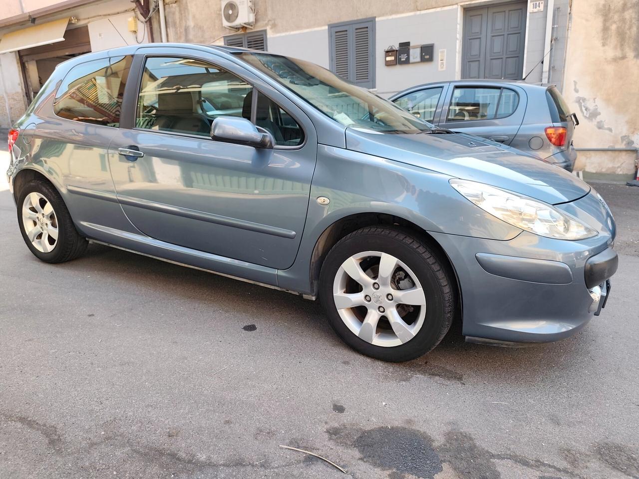 Peugeot 307 1.6 16V Perfetta