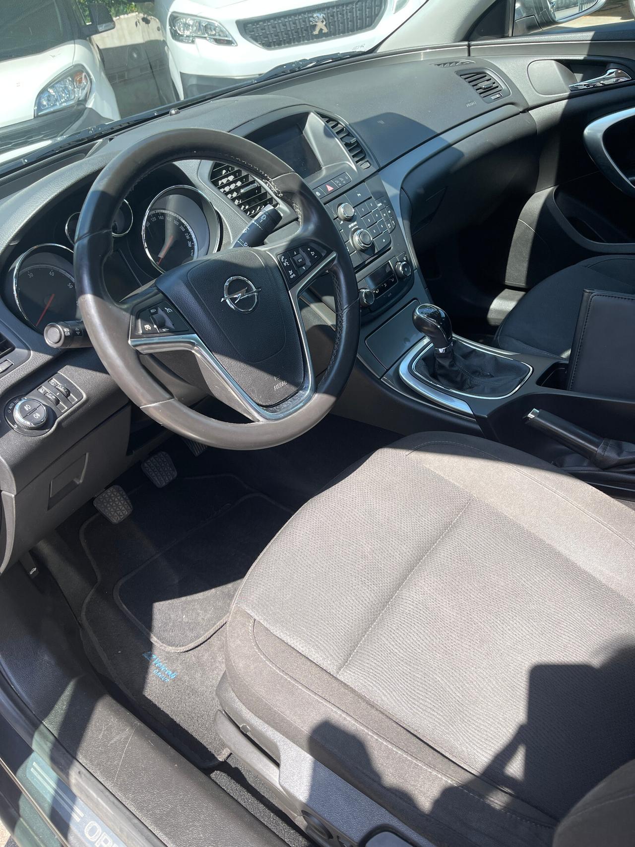 Opel Insignia 2.0 CDTI 4 porte