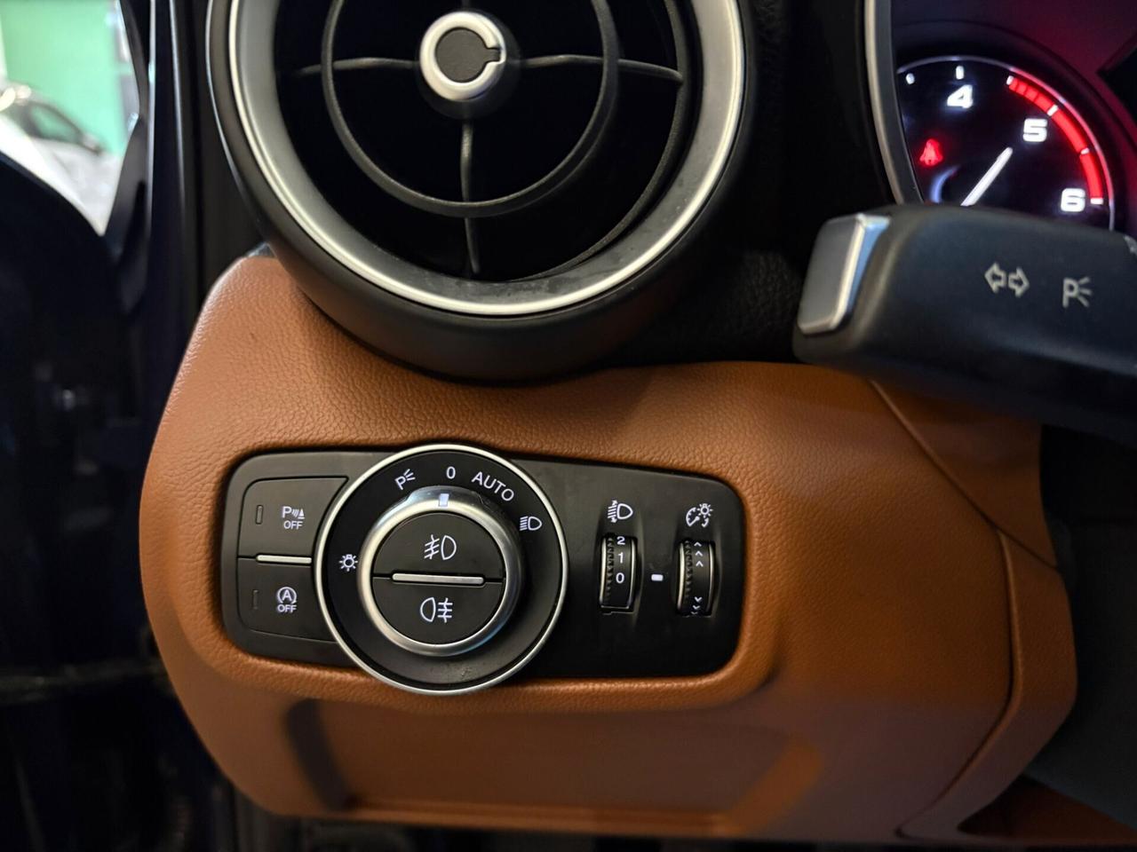 Alfa Romeo Giulia 2.2 TDI 180 CV Sport