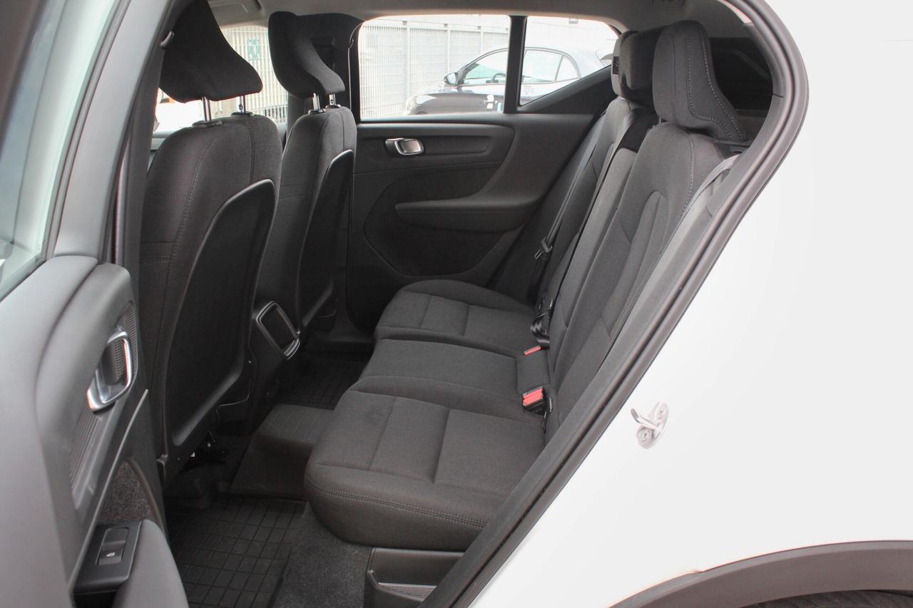 Volvo XC40 T2 automatico Essential