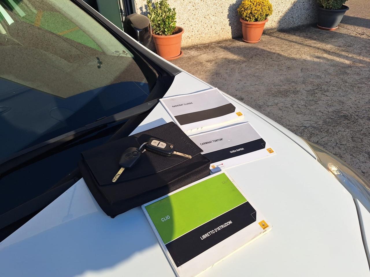 Renault Clio 1.2 16V 5 porte Dynamique