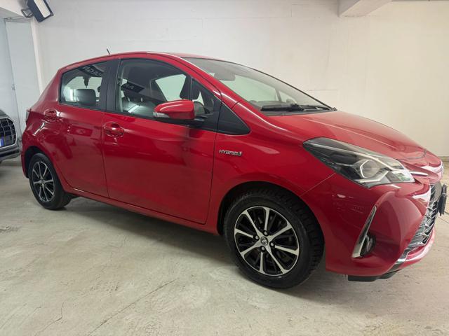 TOYOTA Yaris 1.5 Hybrid 5 porte Business