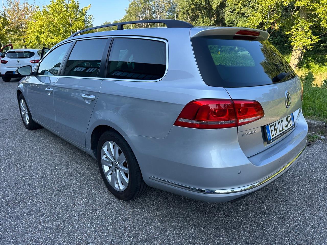 Volkswagen Passat Var. 2.0 TDI Highline* C.D OK *