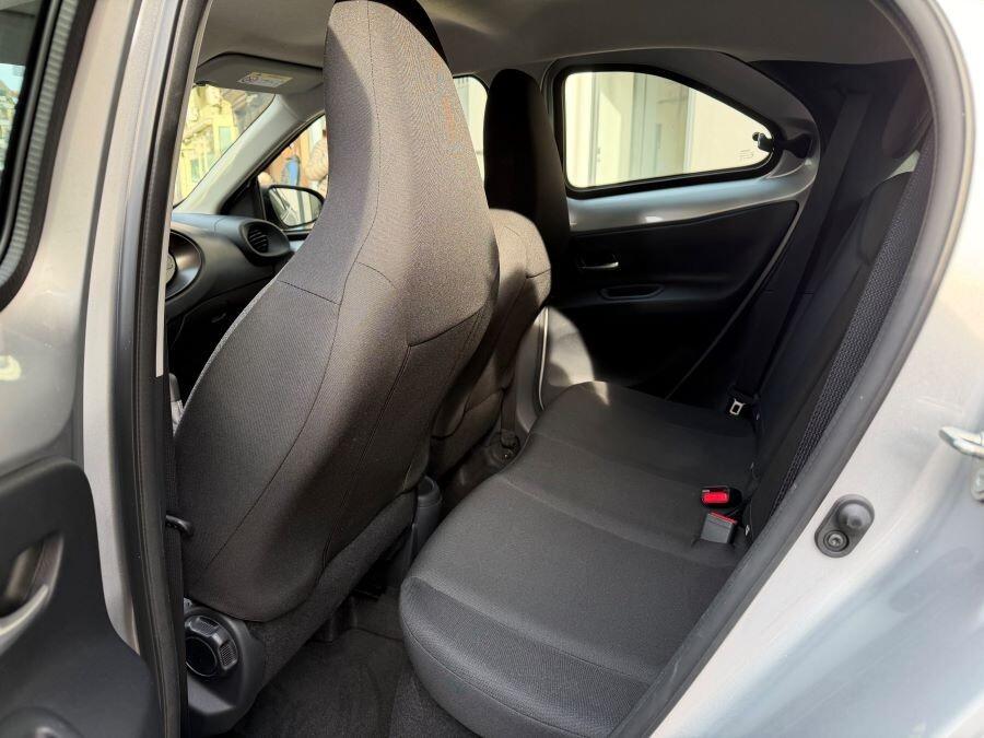 TOYOTA AYGO X 1.0 AUTOMATICA LOUNGE CERTIFICATA