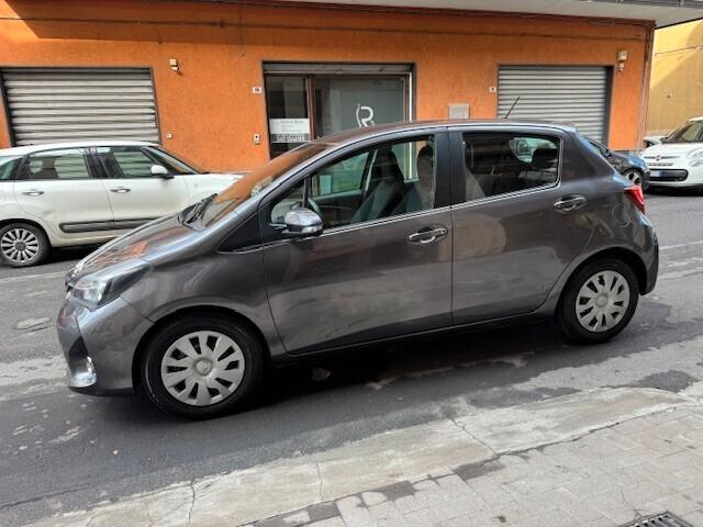 Toyota Yaris 1.0 5 porte Lounge