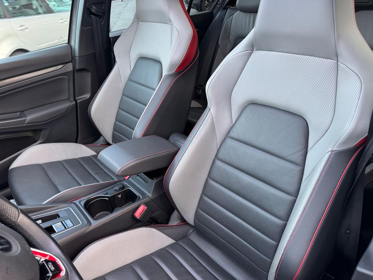 Volkswagen Golf GTI Golf 2.0 tsi GTI 245cv d #8353