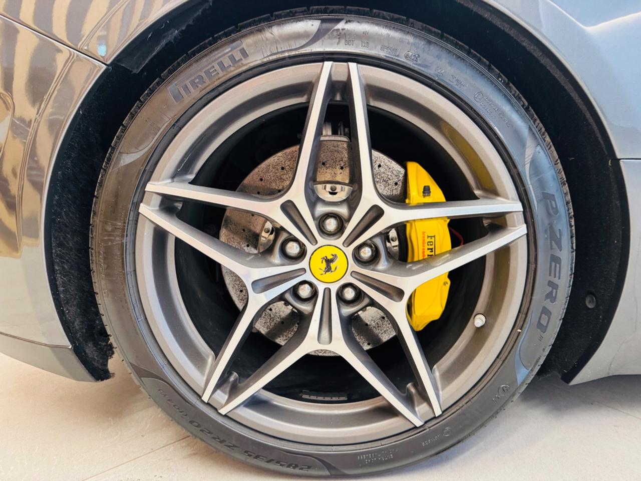 Ferrari California TURBO 3.9 V8 560 CV FULL OPTIONALS
