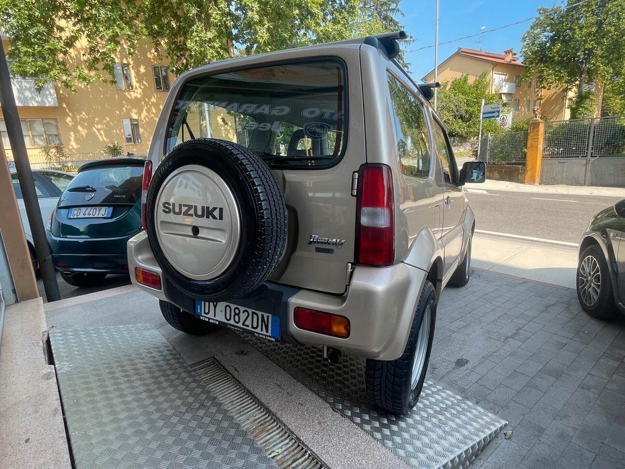 Suzuki Jimny 1.3i 16V cat 4WD Special