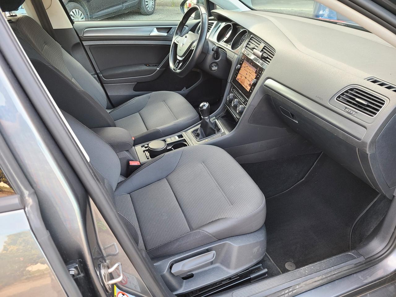 Volkswagen Golf 7,5 diesel 1.6 cilindrata anno 2018