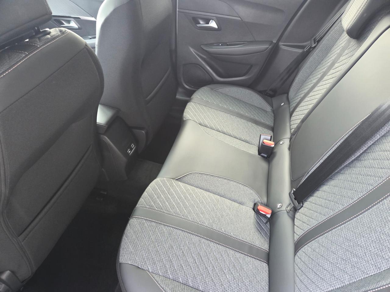 Peugeot 208 ALLURE 100 CV KM/0 NESSUN OBBLIGO FINANZIARIO !!