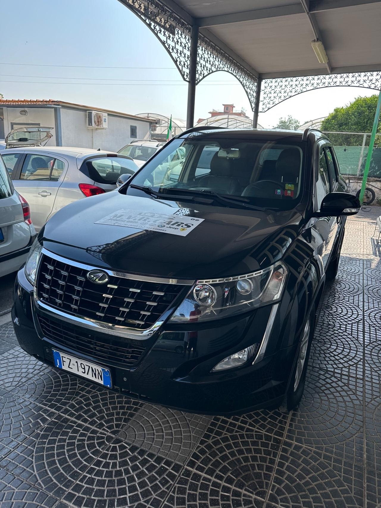 Mahindra XUV500 2.2 16V AWD W10