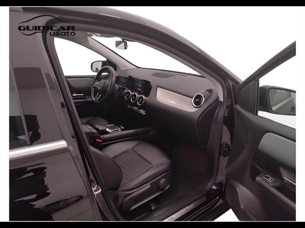 Mercedes-Benz Classe B - W247 2018 - B 180 d Sport auto