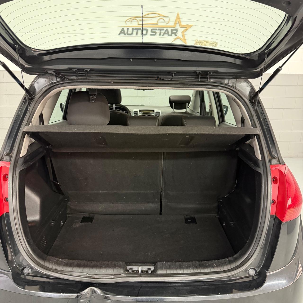 Kia Venga 1.4 CVVT Cool NEOPATENTATI EURO5
