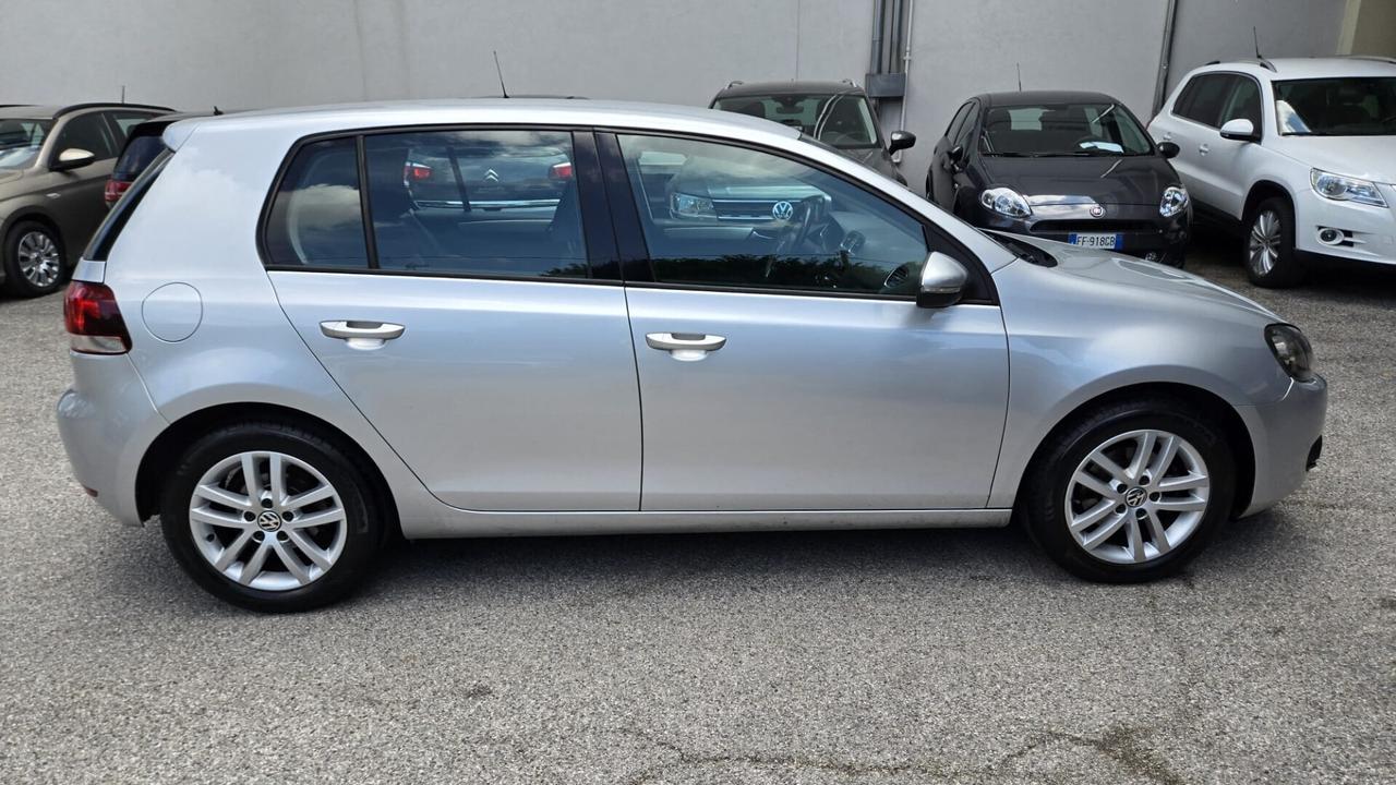 Volkswagen Golf 1.6 TDI 5p. Highline Neopatentati