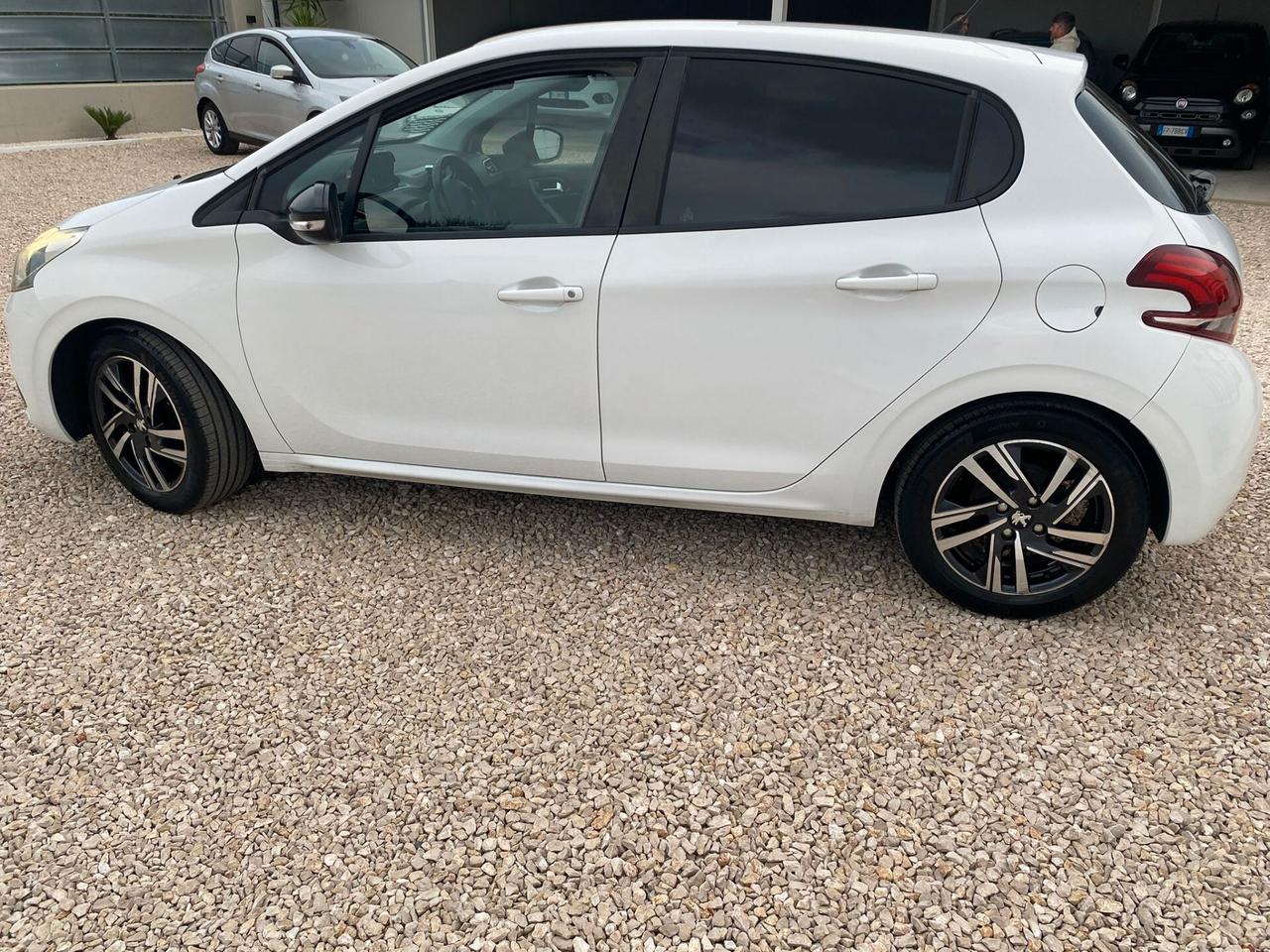 Peugeot 208 BlueHDi 75 S&S 5 porte Active