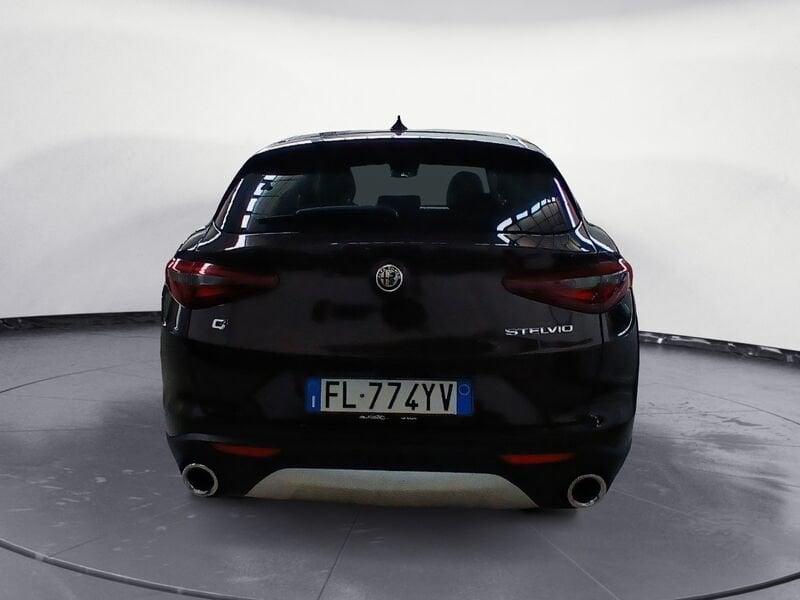 Alfa Romeo Stelvio 2.2 Turbodiesel 210 CV AT8 Q4 Executive