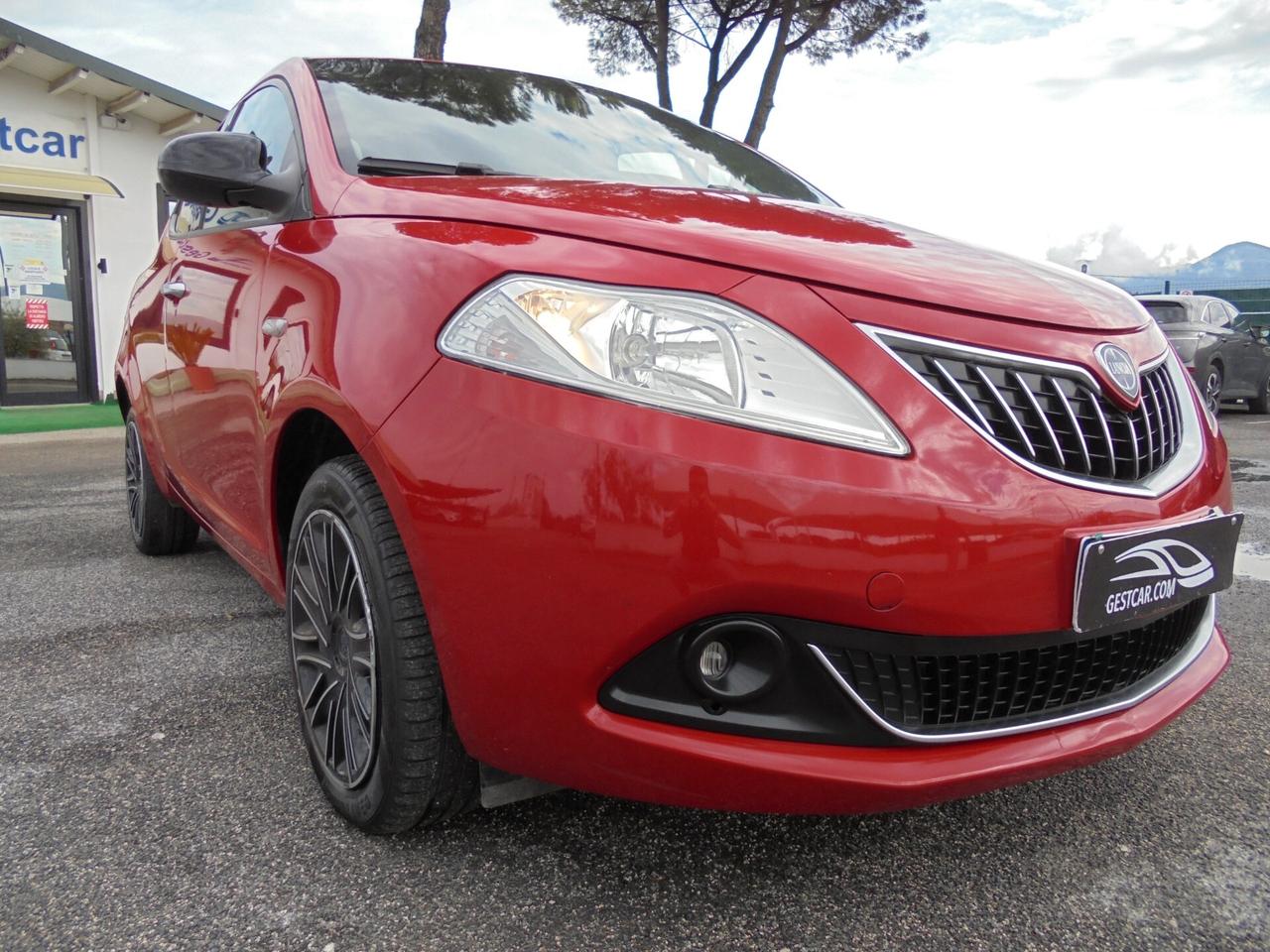 Lancia Ypsilon 1.0 FireFly 5 porte S&S Hybrid Gold