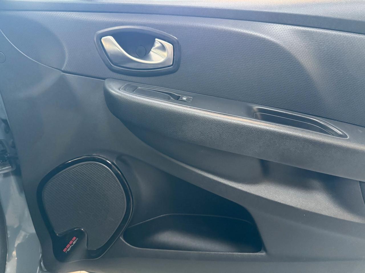 Renault Clio TCe 12V 75 CV 5 porte PARI AL NUOVO SUBITO DISPONIBILE