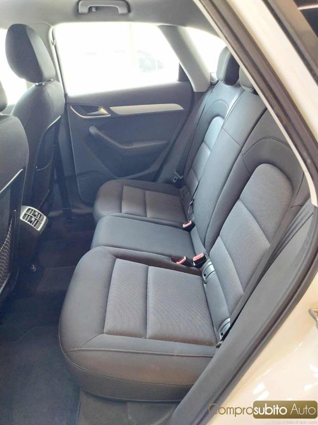 AUDI Q3 2.0 TDI 120 CV (Garanzia 12 Mesi)