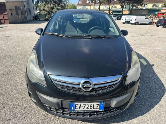 OPEL Corsa 1.2 5PSport Bellissima senza nessun lavoro da fare