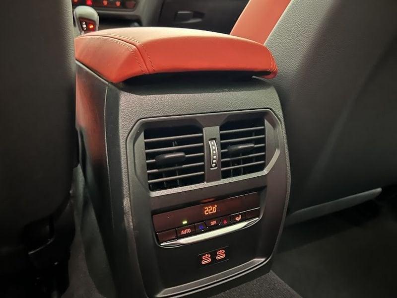 BMW M3 Berlina M3 Competition xDrive auto