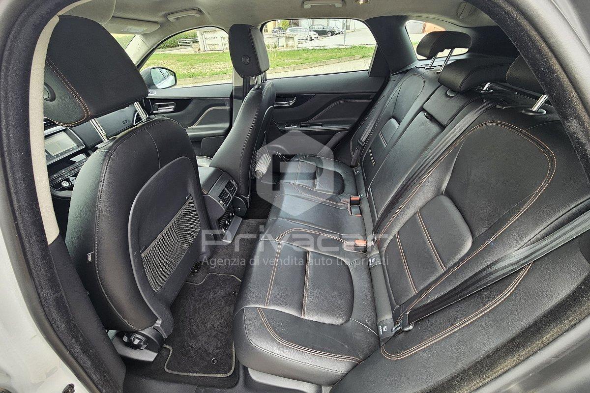 JAGUAR F-Pace 2.0 D 180 CV AWD aut. Portfolio