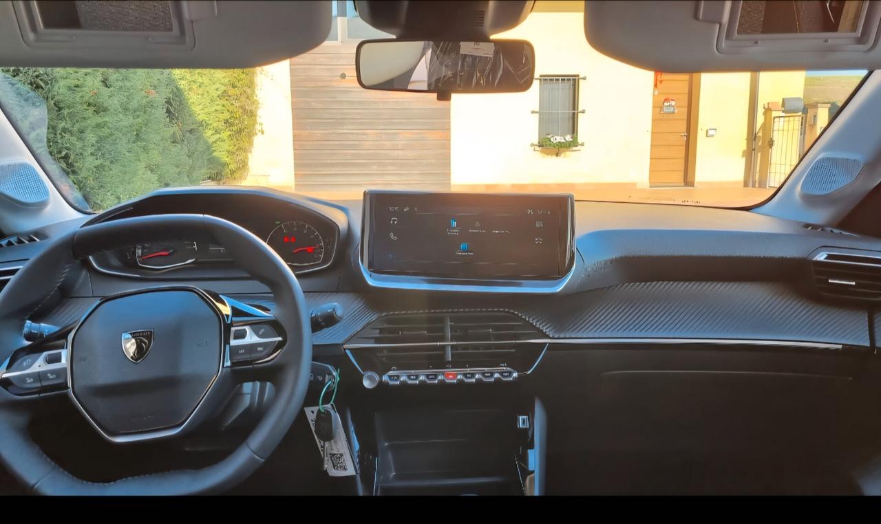 Peugeot 208 1.2 PURETECH STYLE S&S KM ZERO 100 CV PER NEOPATENTATI