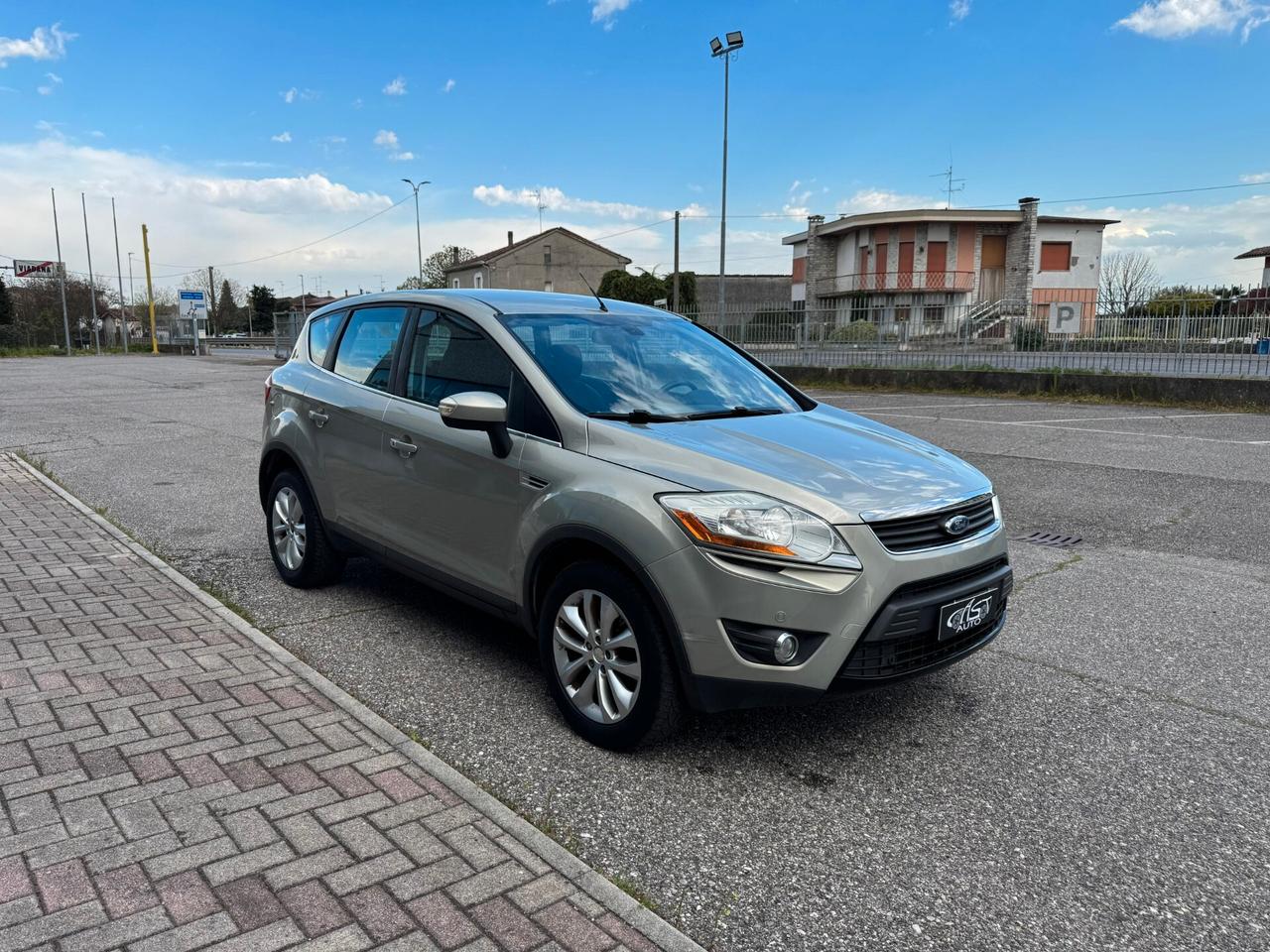 Ford Kuga 2.0 TDCi 136 CV 4WD Titanium DPF