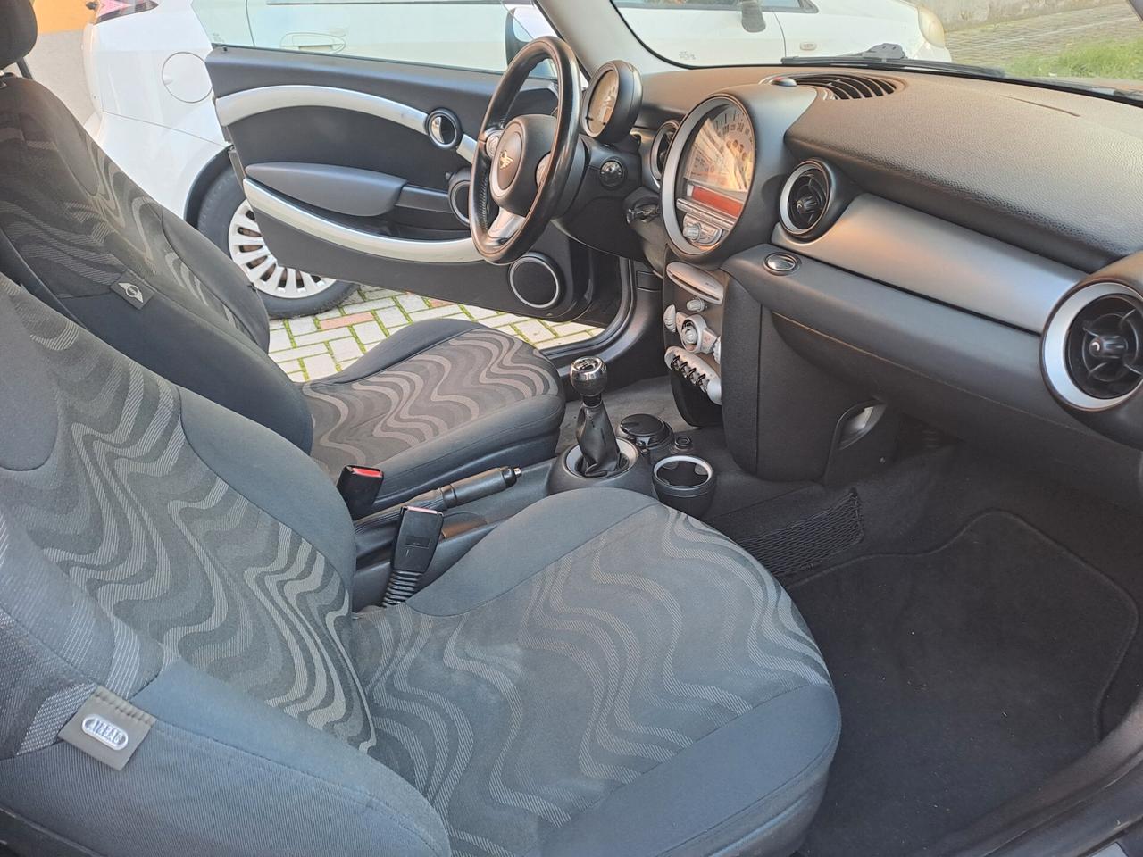 Mini 1.6 16V Cooper D OK NEOPATENTATI