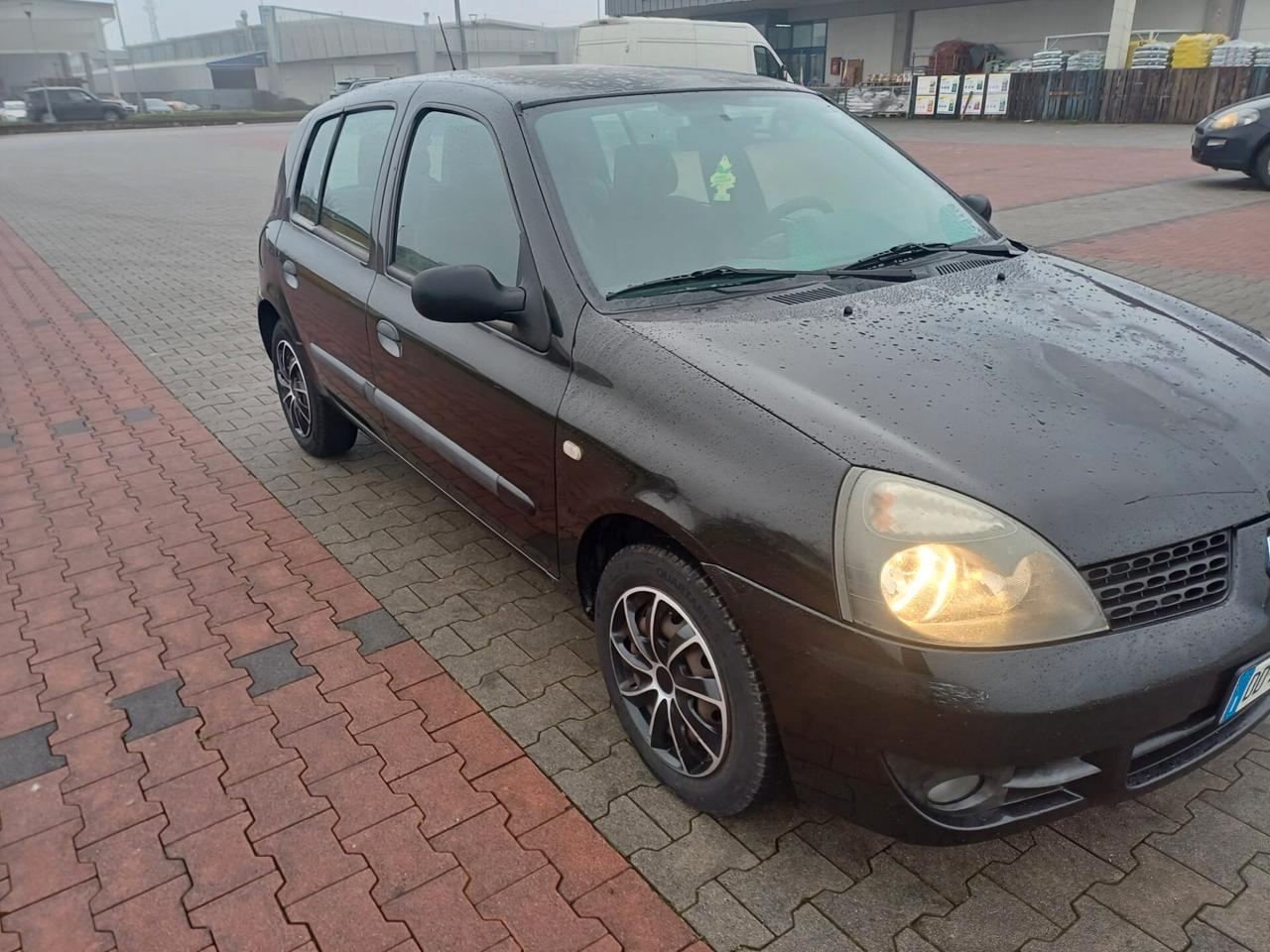 Renault Clio Storia 1.2 5 porte