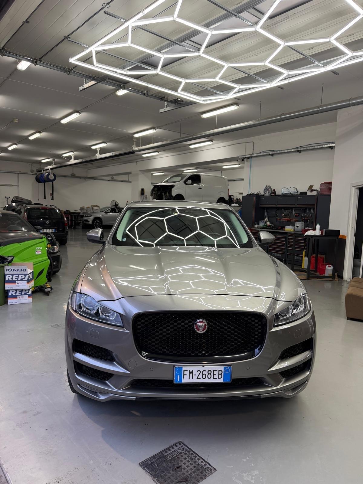 Jaguar F-Pace 2.0 D 240 CV AWD aut. Portfolio