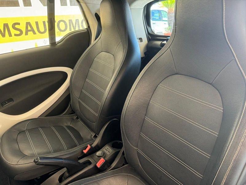 smart fortwo fortwo 70 1.0 Prime cambio manuale