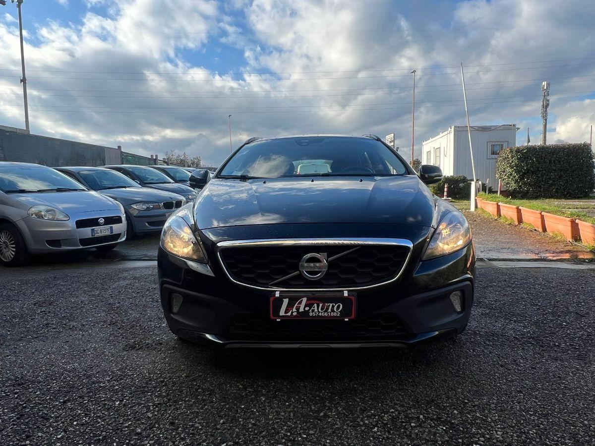 VOLVO - V40 Cross Country 1.6 d2 Momentum