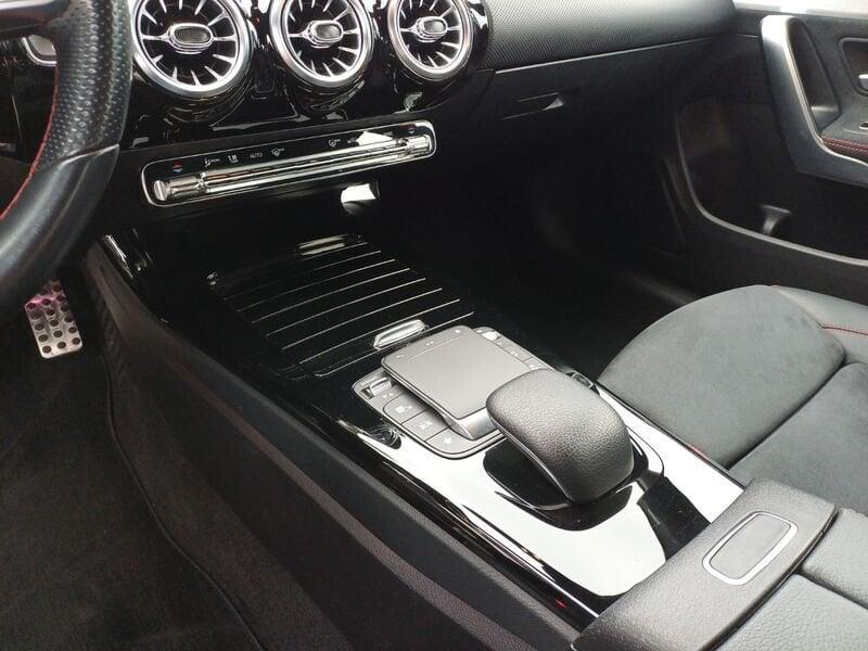 Mercedes-Benz CLA Coupé CLA 180 d Automatic Premium