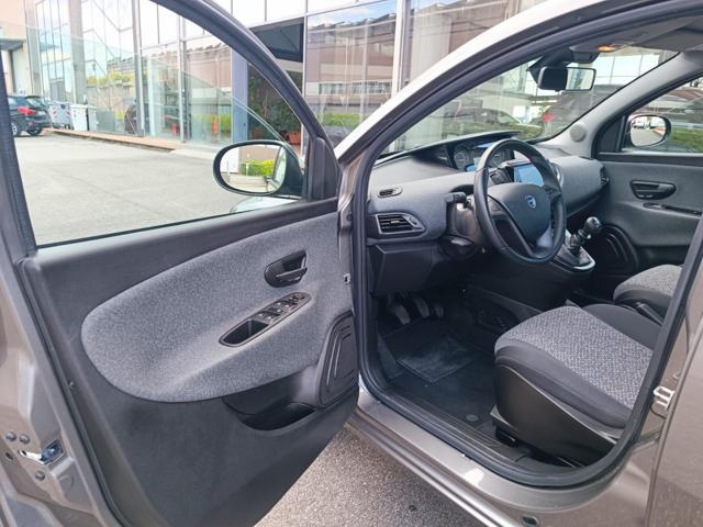 LANCIA Ypsilon 1.0 FireFly 5 porte S&S Hybrid Silver Plus