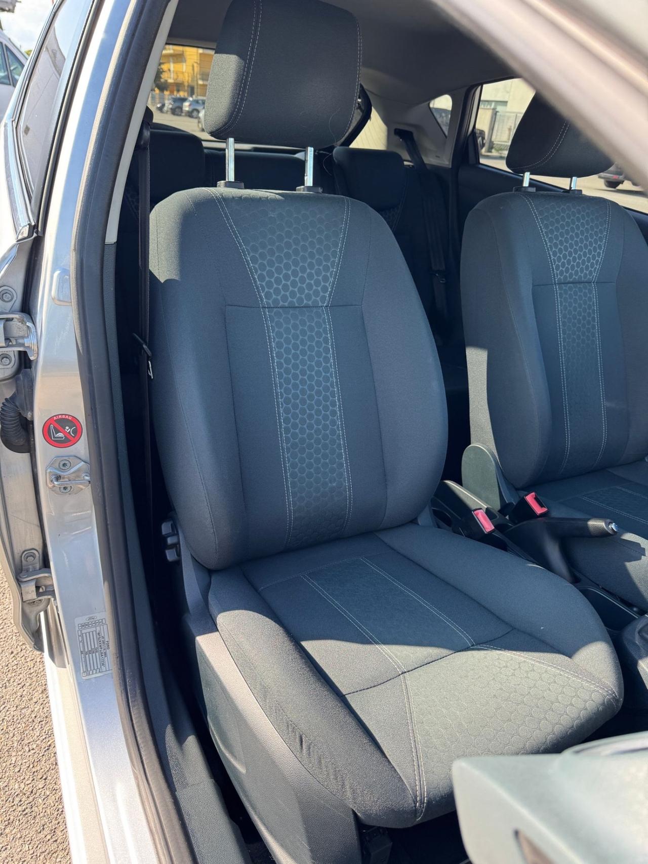 Ford Fiesta 1.4 TDCi Titanium. Garanzia 12 mesi