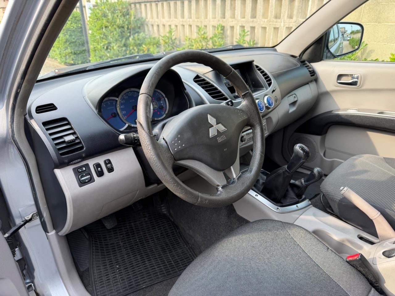 Mitsubishi L200 2.5 DI-D/136CV Double Cab Intense