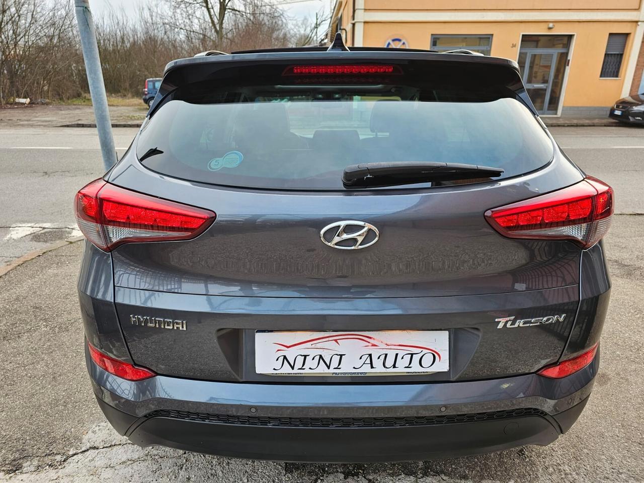 Hyundai Tucson 1.7 CRDi 141cv DCT Sound Edition*Navi*Tetto*19*Bi-Xeno*