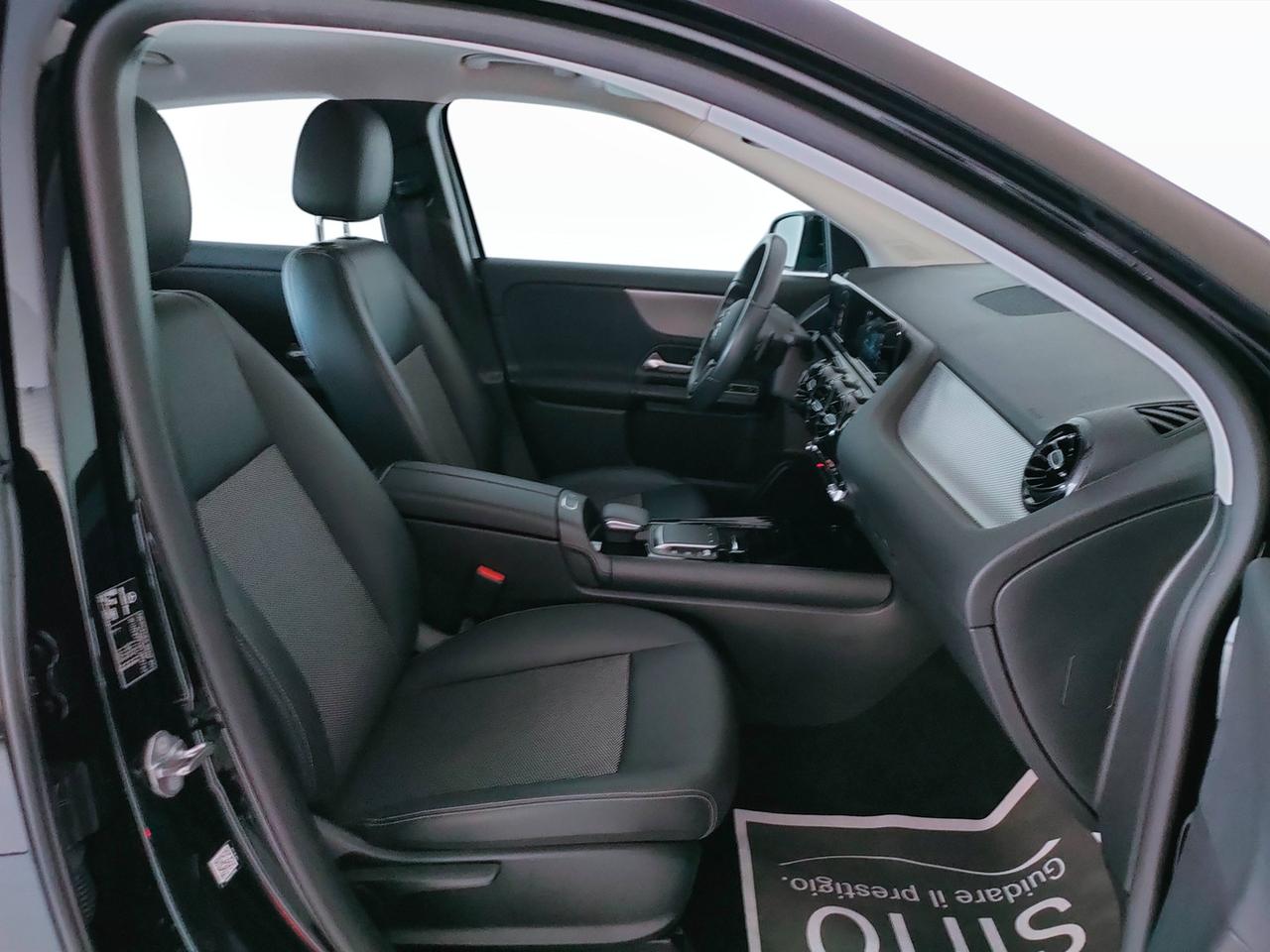 Mercedes-Benz GLA-H247 2020 - GLA 180 d Business auto