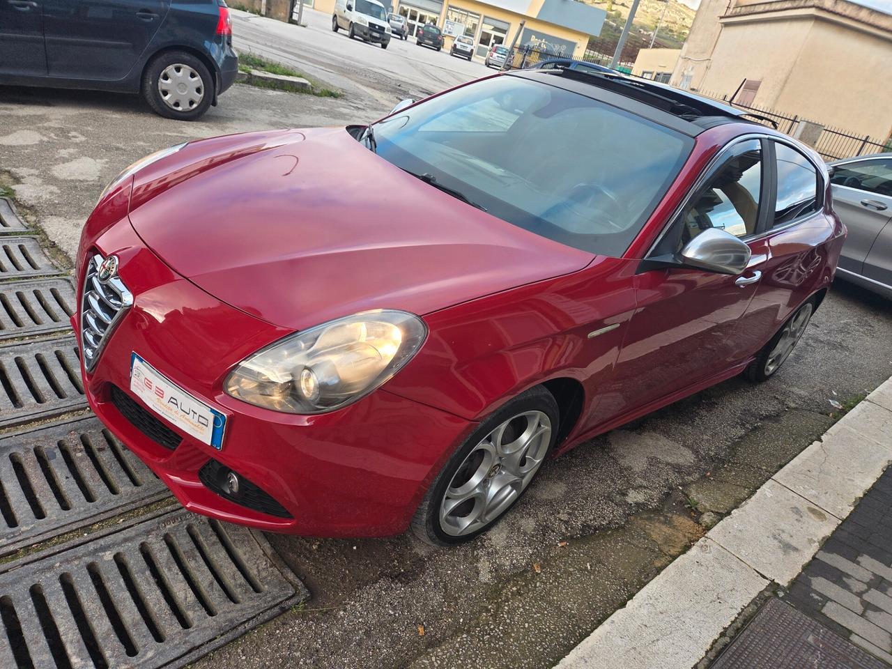 ALFA GIULIETTA 2.0 JTDM TETTO APRIBILE KM 120000 CERTIF