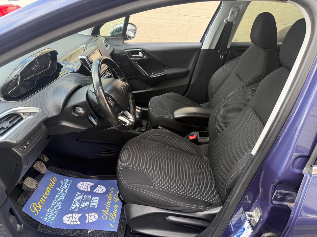 Peugeot 208 Allure 1.6diesel - 2015